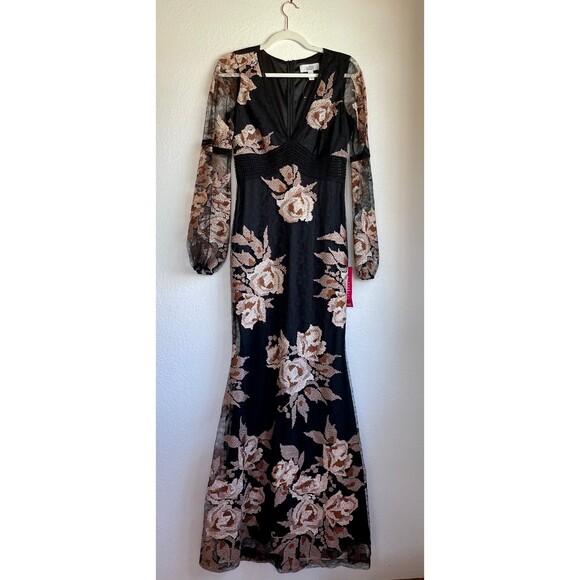 NWT Belle by Badgley Mischka Floral Embroidered Mermaid V-Neck Long Sleeve Gown - Picture 3 of 12